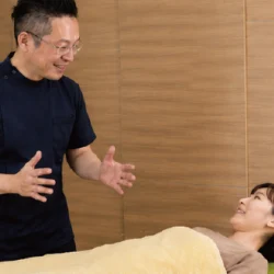施術者3